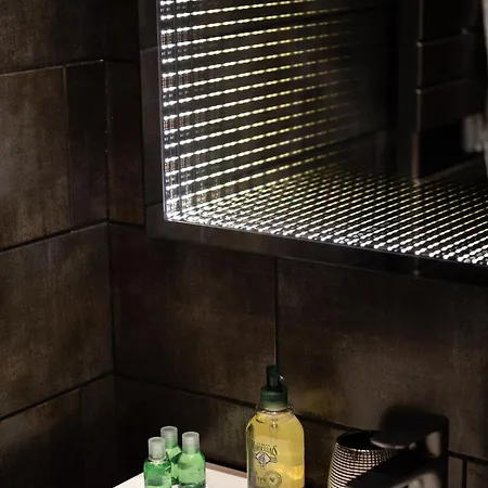 Mont Cervin Standing &